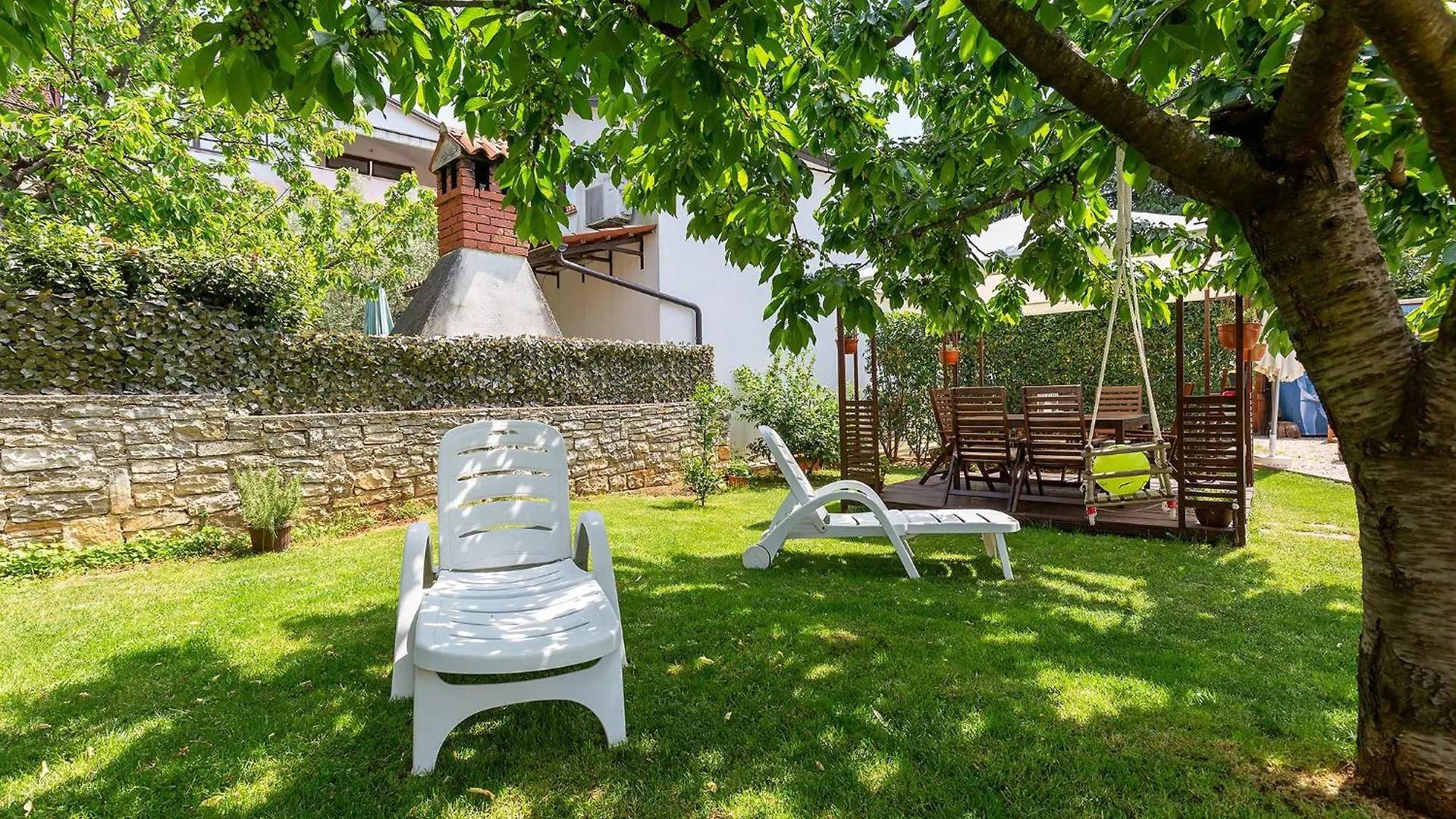 Beautiful Apartment Fratta With Garden In Tar Frata